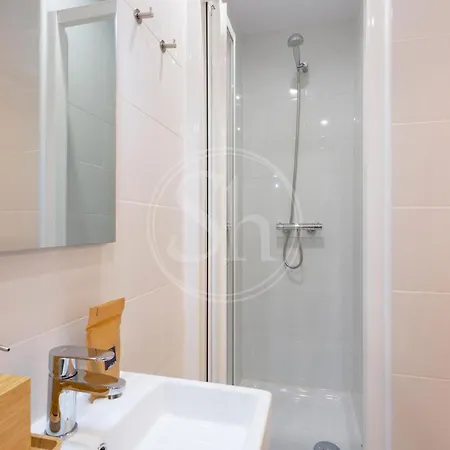 Apartment Comodo 5