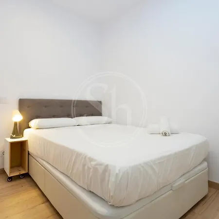 Comodo 5 Apartment