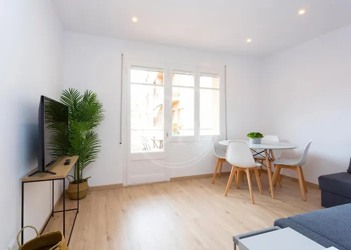 Comodo 5 Apartment Barcelona
